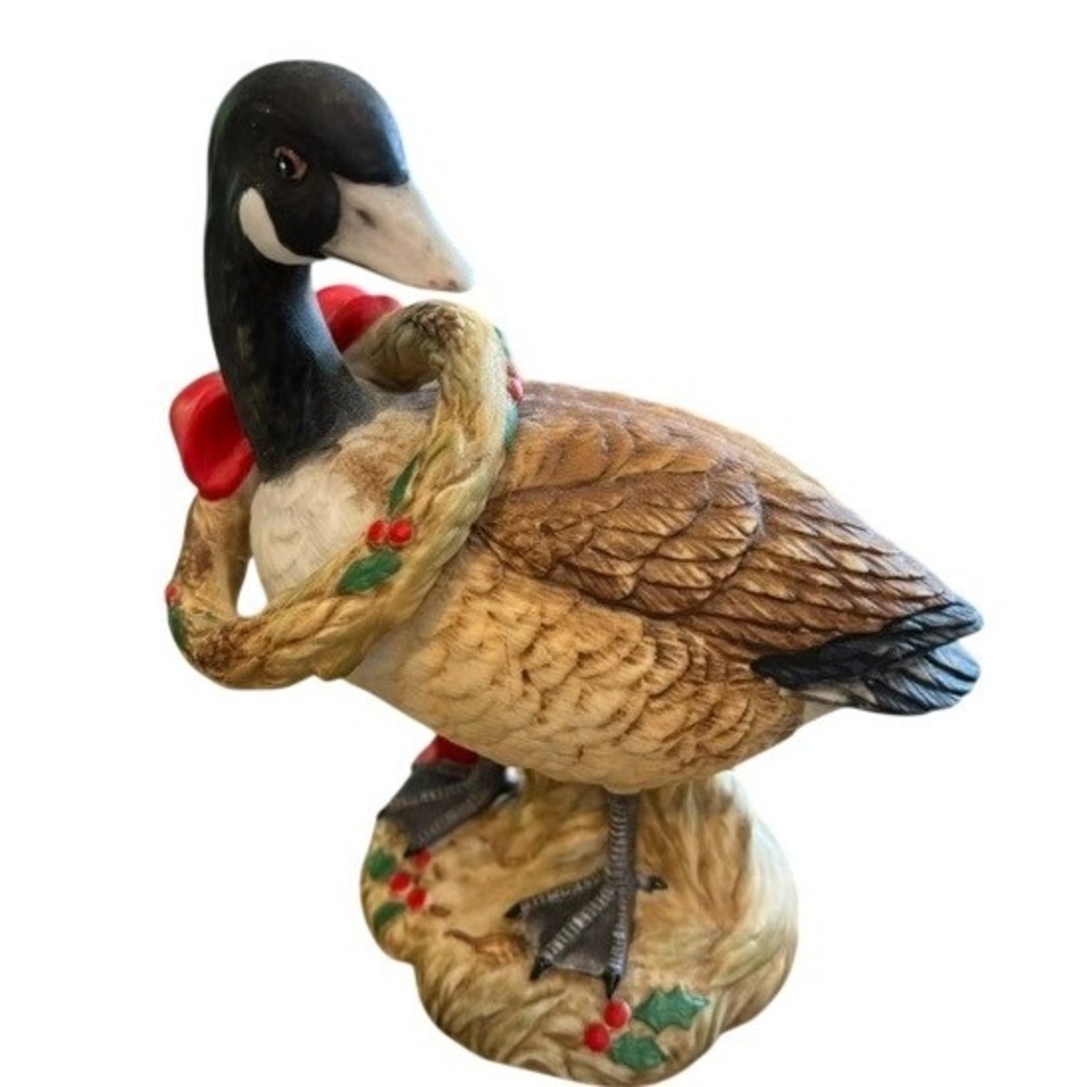 Gorham Canada Goose Figurine Gallery Birds Brown Excellent Holiday Wreath Bow